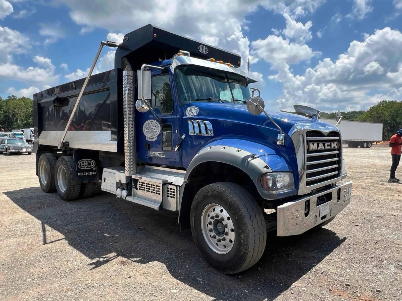 2024 Mack Granite 64 FR